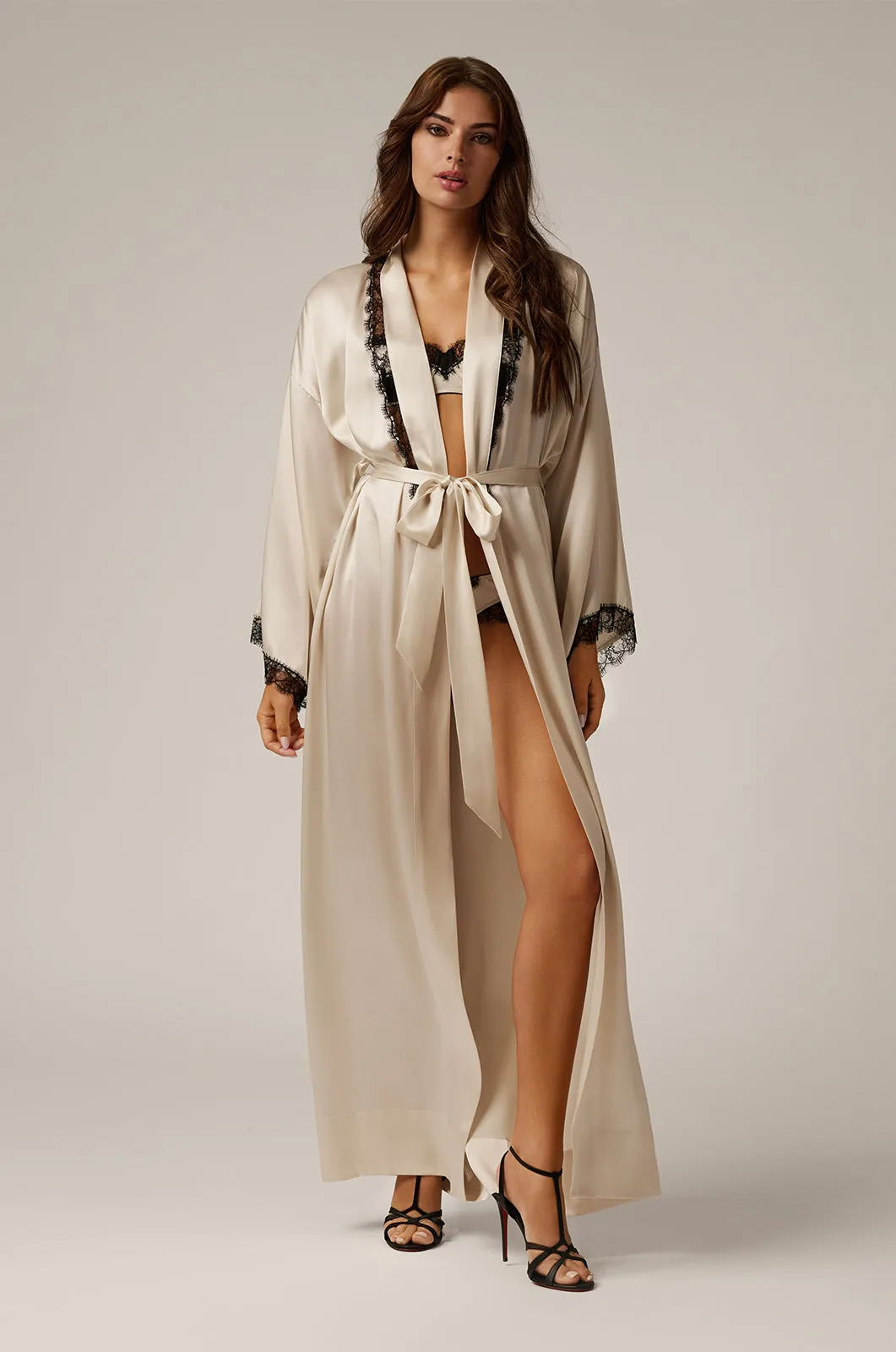 LACE INSET ROBE